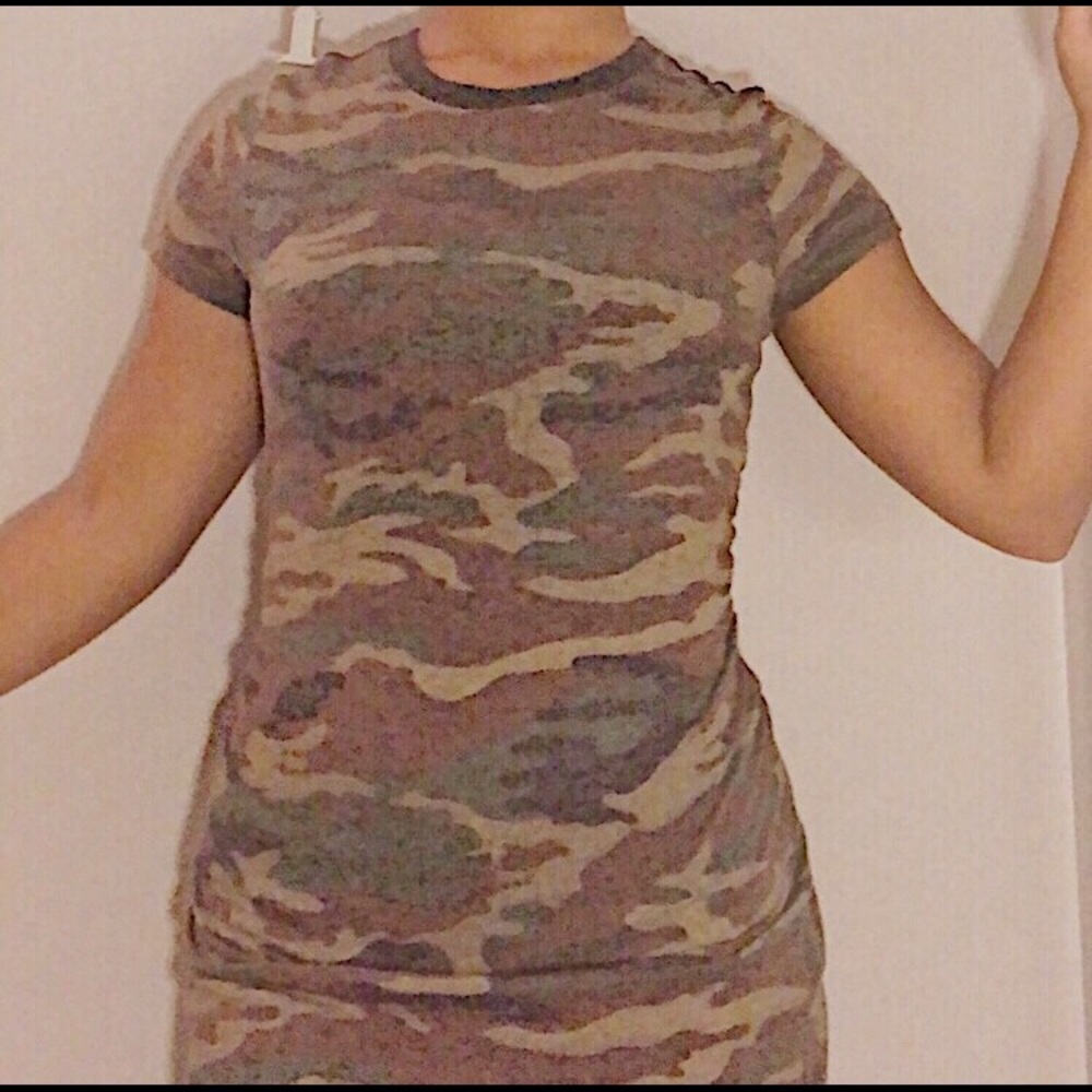 FOREVER 21 MINI DRESS